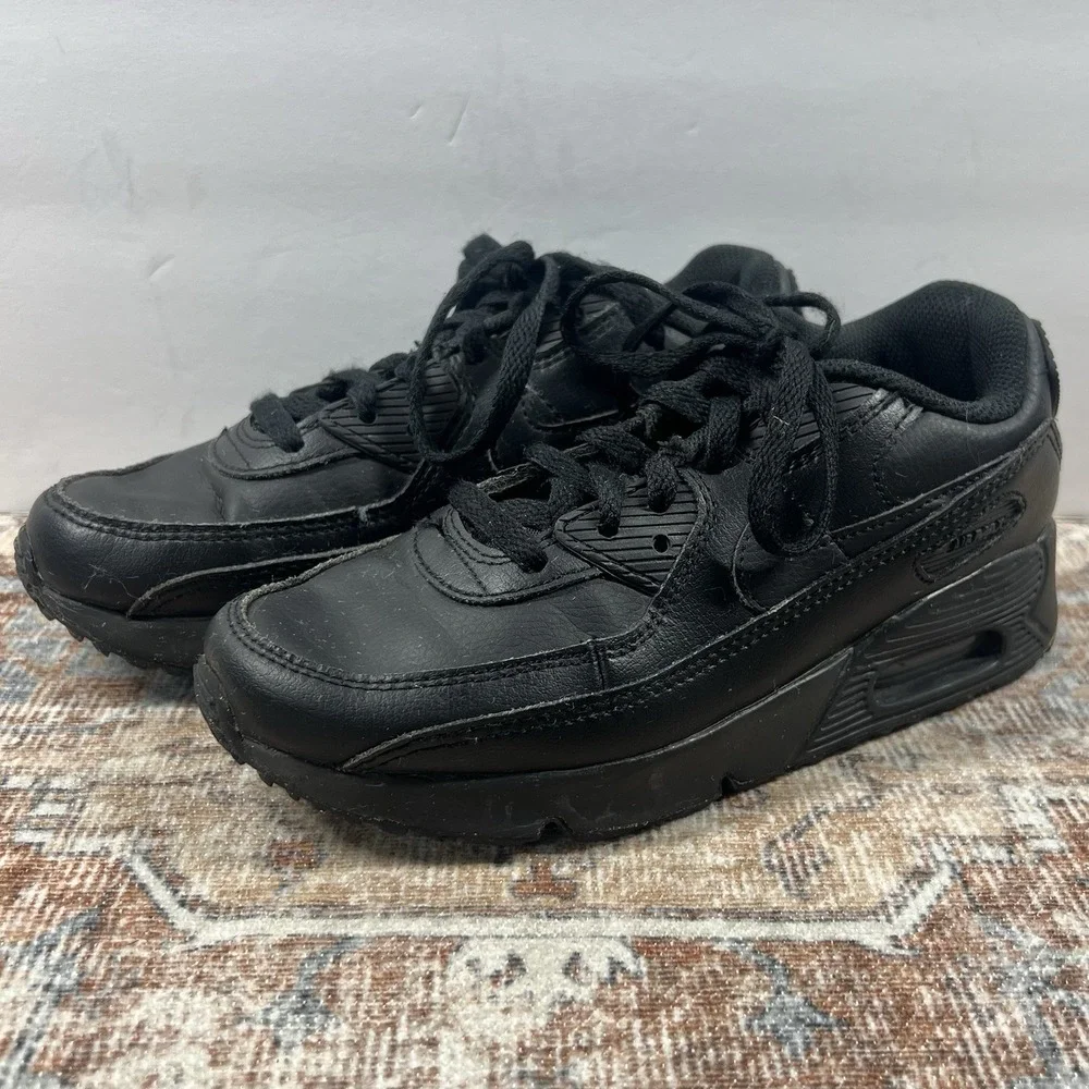 Nike Air Max 90 Sneakers Youth Kids 3Y Black‎ Leather Running Shoes CD6867-001